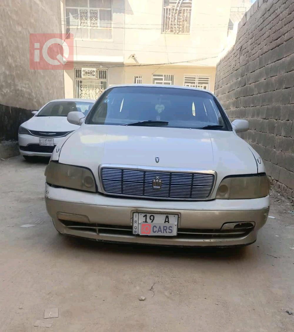 تويوتا كراون